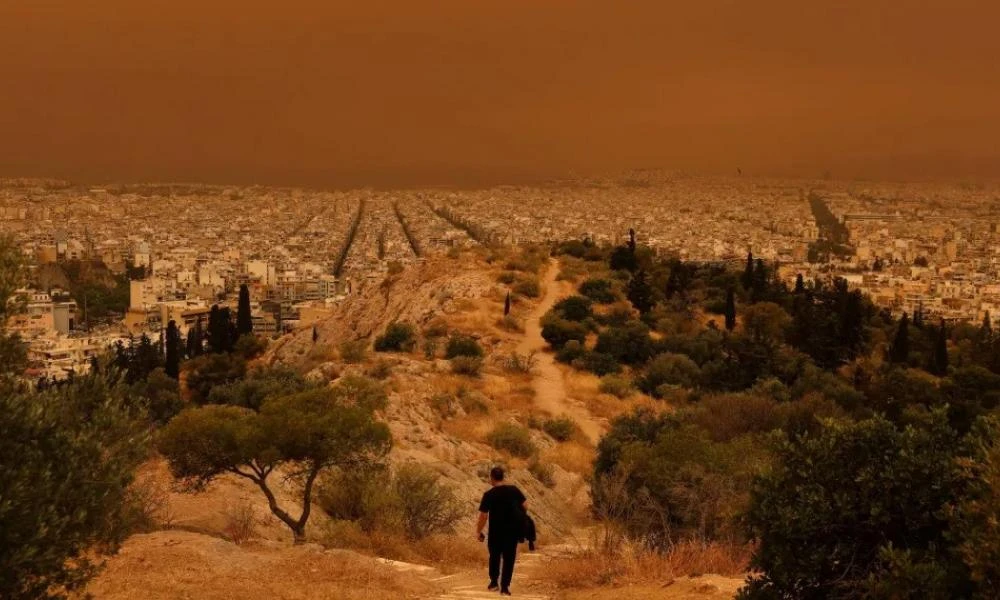 Σε κλοιό αφρικανικής σκόνης και σήμερα η χώρα - Νέα άνοδος της θερμοκρασίας